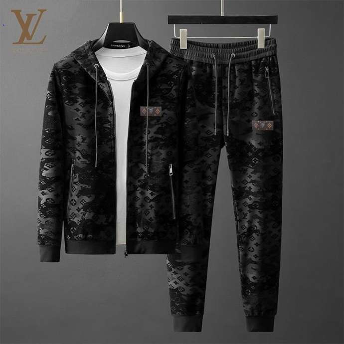 Picture of LV SweatSuits _SKULVM-3XLkdtn3729257